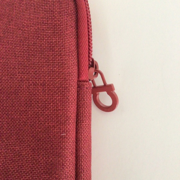 FERRAGAMO MAKEUP COSMETICS TRAVEL POUCH - Picture 4 of 10